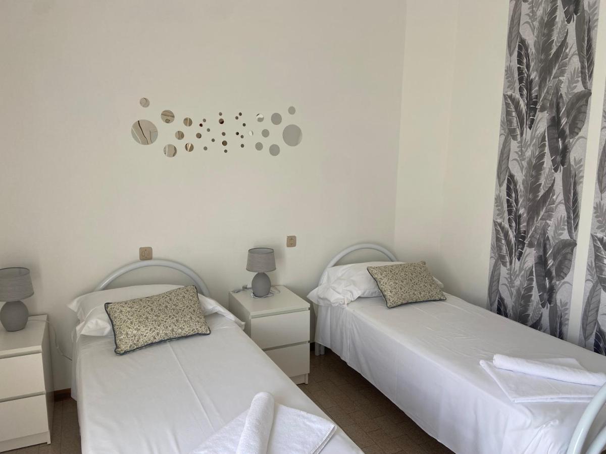 מנרבה דל גארדה Villa Marni מראה חיצוני תמונה