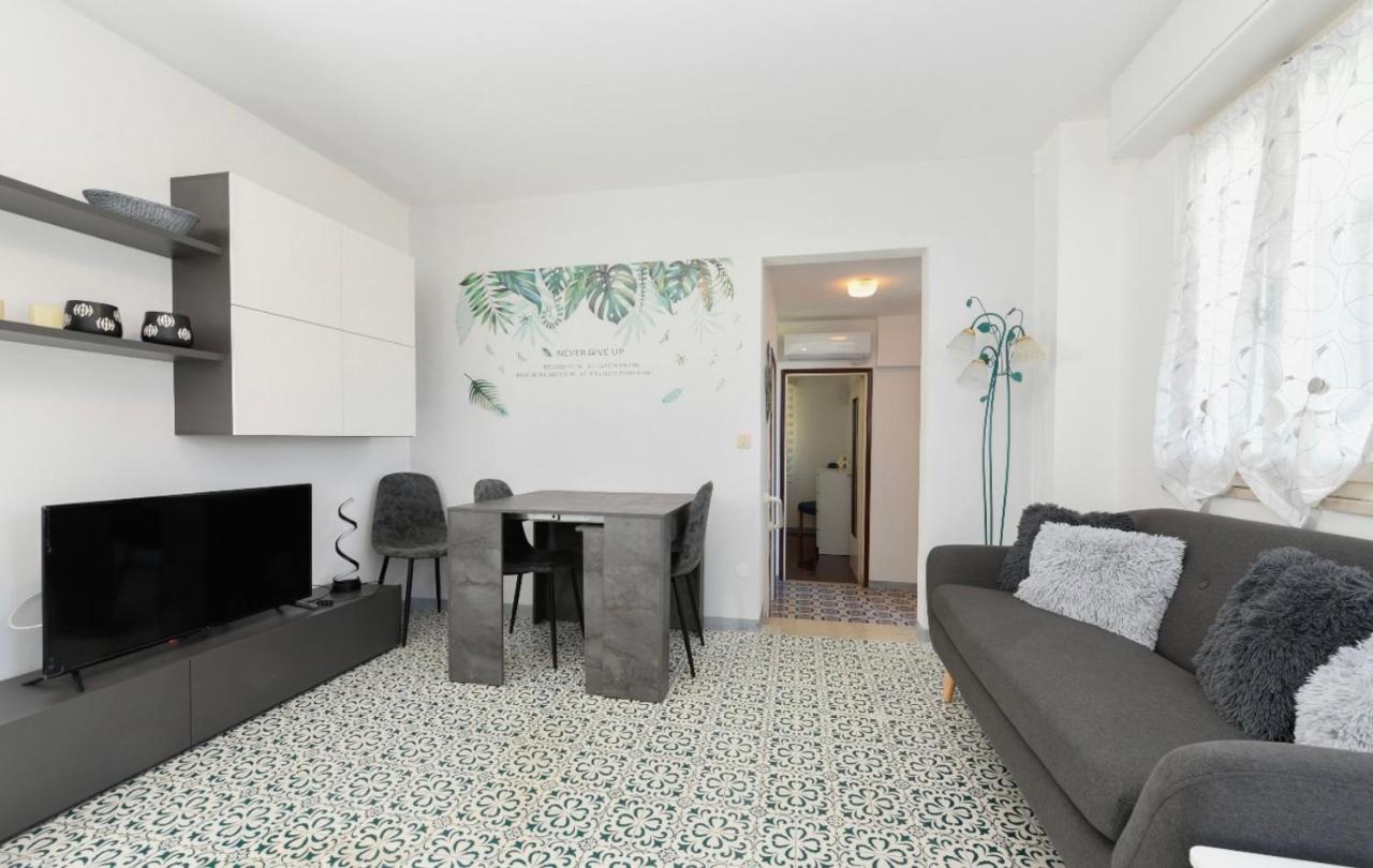 מנרבה דל גארדה Villa Marni מראה חיצוני תמונה